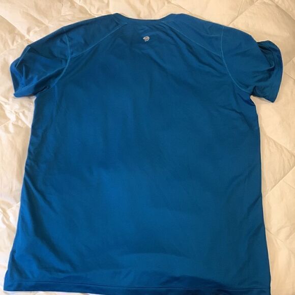MOUNTAIN HARDWEAR, workout T, light and breathable, men’s large, aqua blue - Picture 5 of 14